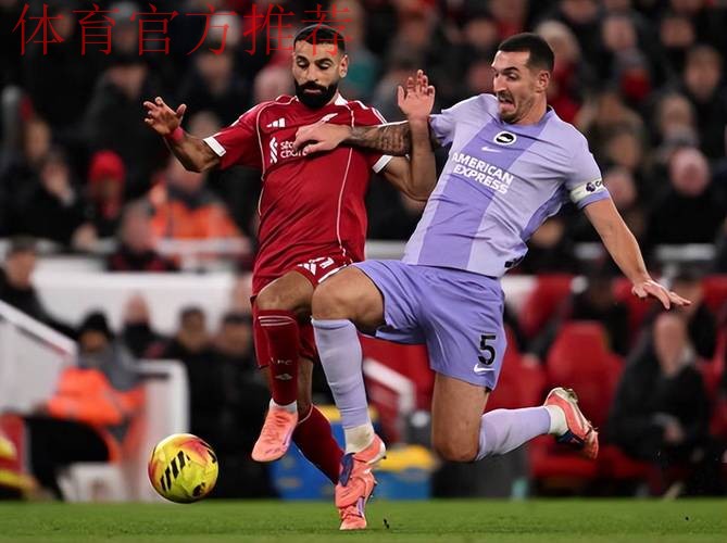 无愧队长！利物浦内部矛盾 34岁范戴克出面：劝萨拉赫留下