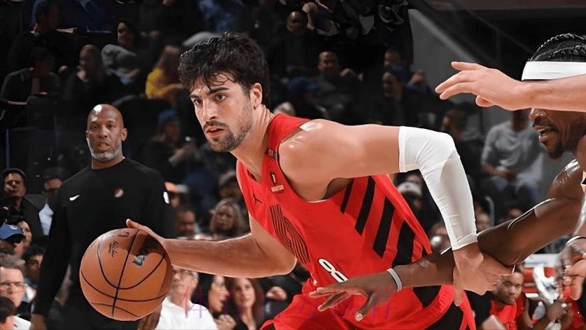 比肩MVP!开拓者捡到宝了,场均26分7助7板,入选全明星或成定局 比肩MVP!开拓者捡到宝了,场均26分7助7板,入选全明星或成定局